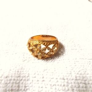 Size 10 goldtone and faux diamond ring